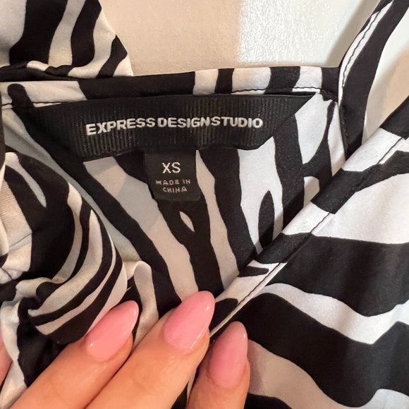 Express Zebra Print Tank - Extra Small - Picture 3 of 3